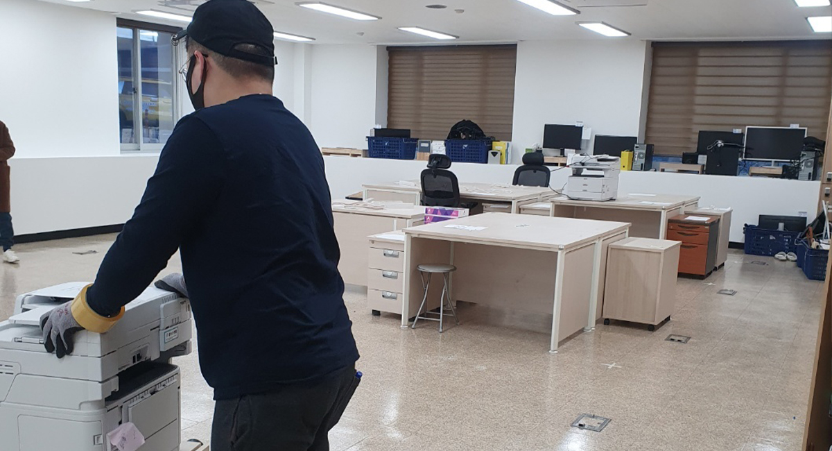 20240719130008_g78dJqHm.jpg_carousel_남양주사무실이사_(주)올예스무빙,모든이사예스,기업이전,포장이사,일반이사,연구소실험실이전,전산장비이전,공장이전,사무실이사,남양주기업이전,남양주포장이사업체